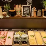 Motel One Berlin-Upper West